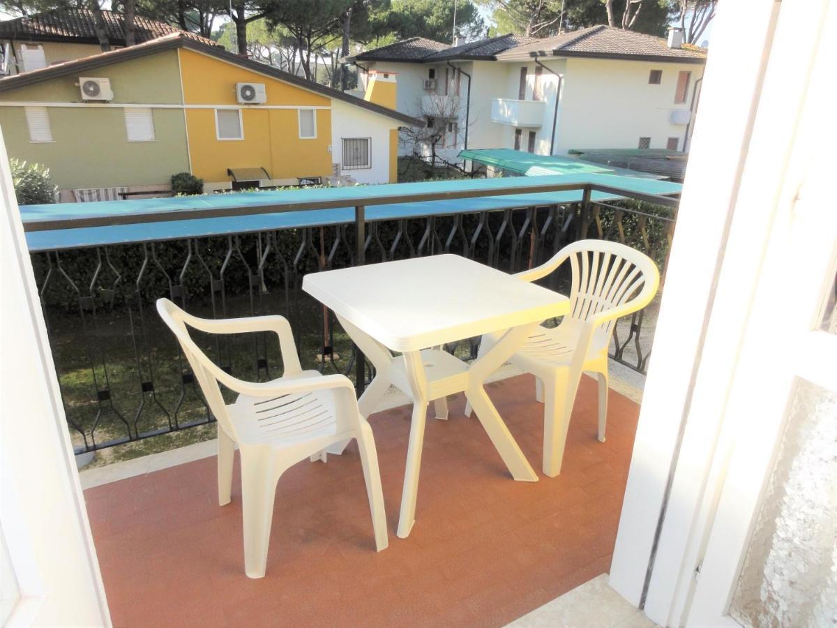 Villa Palma - Appartamenti Bibione Bagian luar foto
